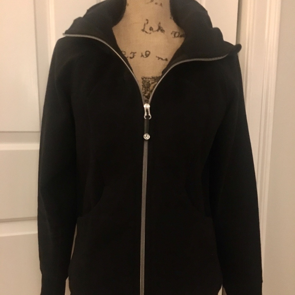 Lululemon lightly worn black scuba hoodie